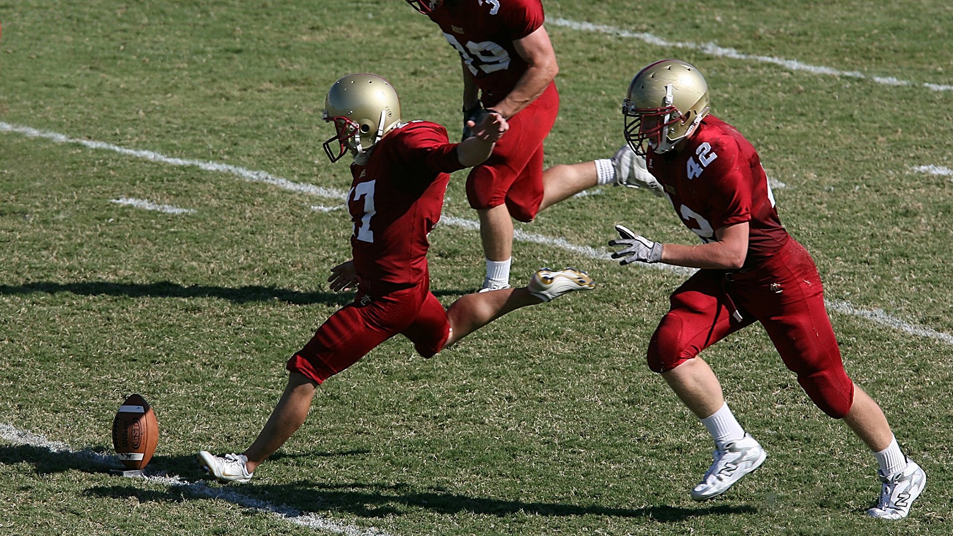 开云体育备用链接-体育明星推出公益纪录片记录家乡发展，体育类的纪录片